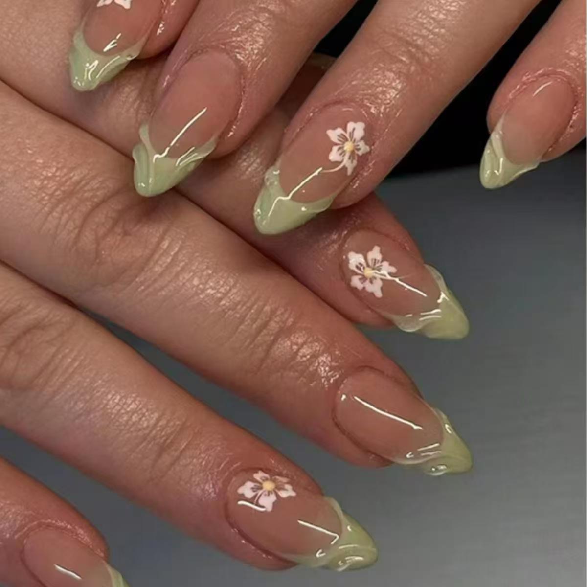 Pressed Flower Art - 24 Buah Kuku Palsu Perancis Hijau